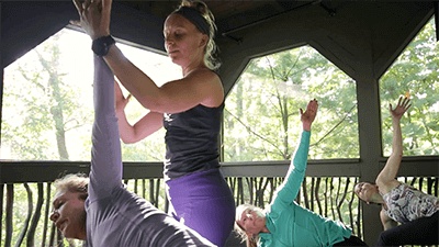 yoga-amberHomepageCompressed yoga-amberHomepageCompressed