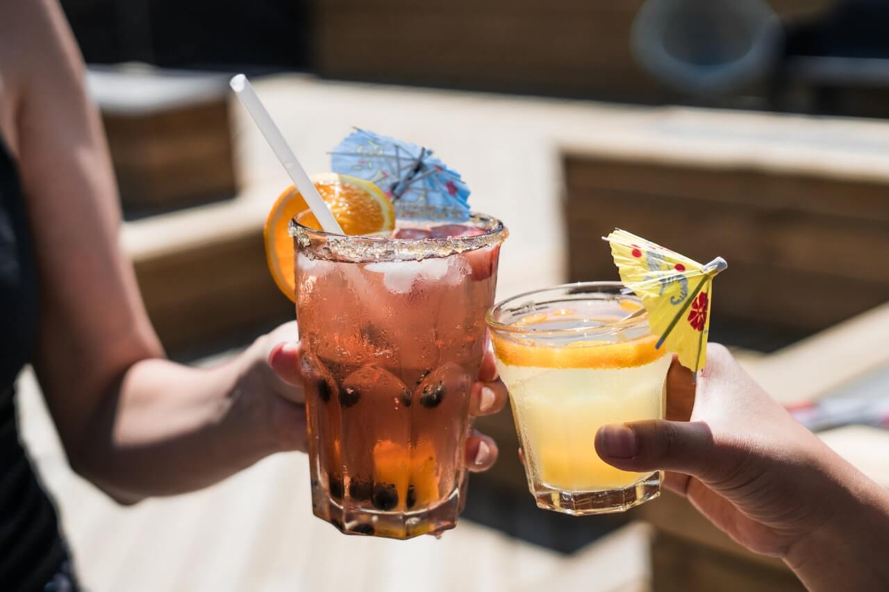 alcohol-bar-beverage-545058 alcohol-bar-beverage-545058